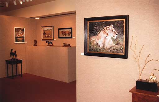 I thought that some of the visitors to my blog may be interested in seeing these photos of an art exhibition in Vermont.  The Art of the Animal Kingdom show is on right now - these are some photos of the exhibition (courtesy the Bennington center for the Arts ).